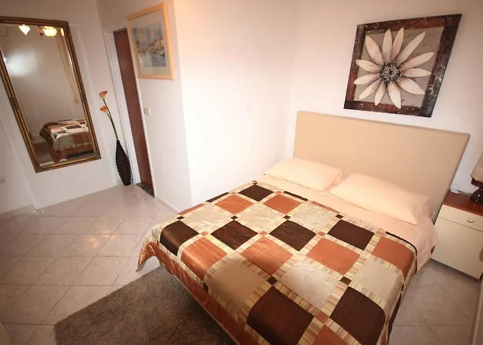 Small For A Great Appartement *